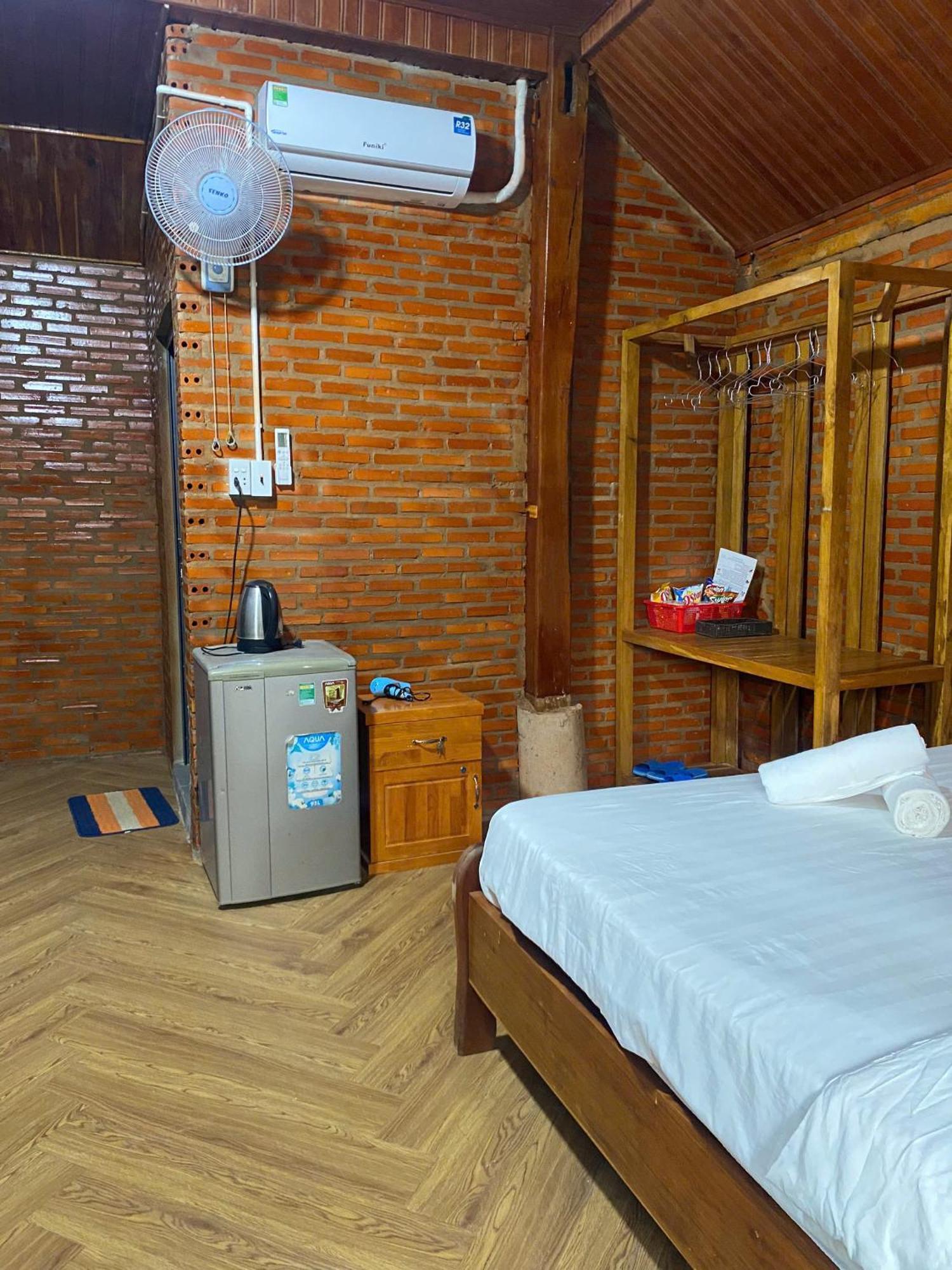 Lava Rock Viet Nam Lodge Anhfly Resort Nam Cat Tien Εξωτερικό φωτογραφία